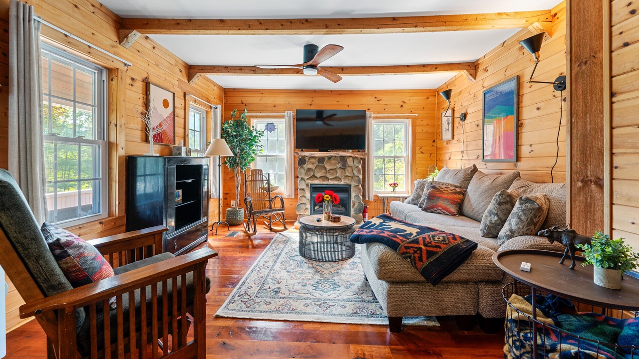 Photo of Livingroom in Jay