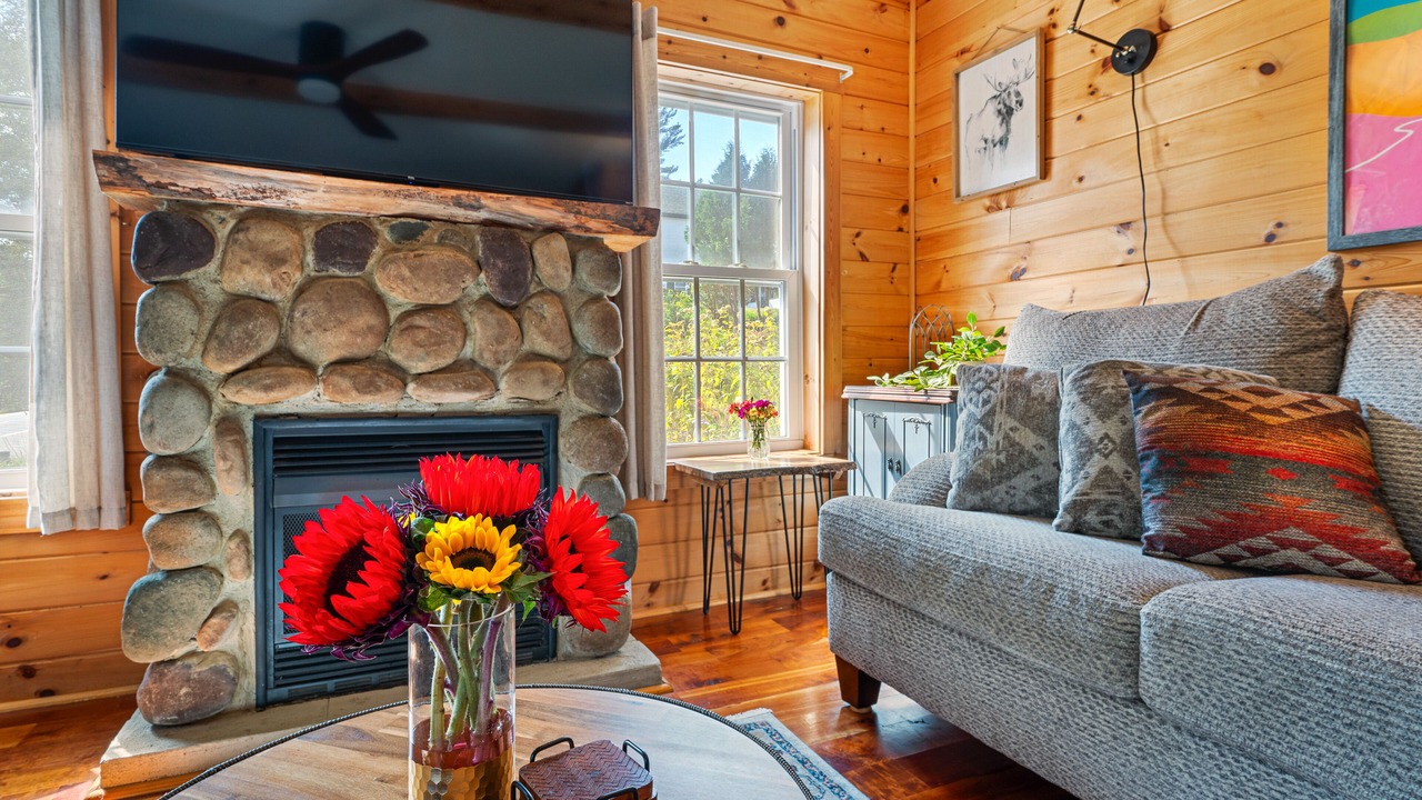 Photo of Livingroom in Jay