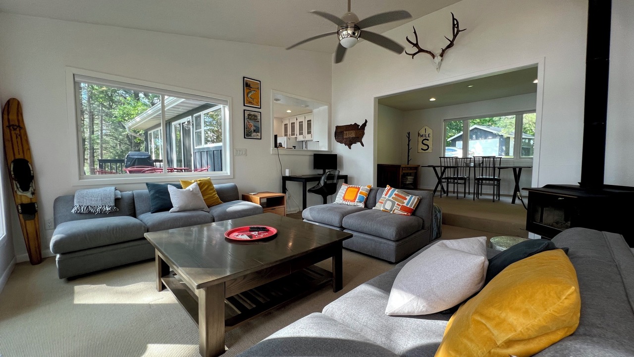 Photo of Livingroom in Spooner