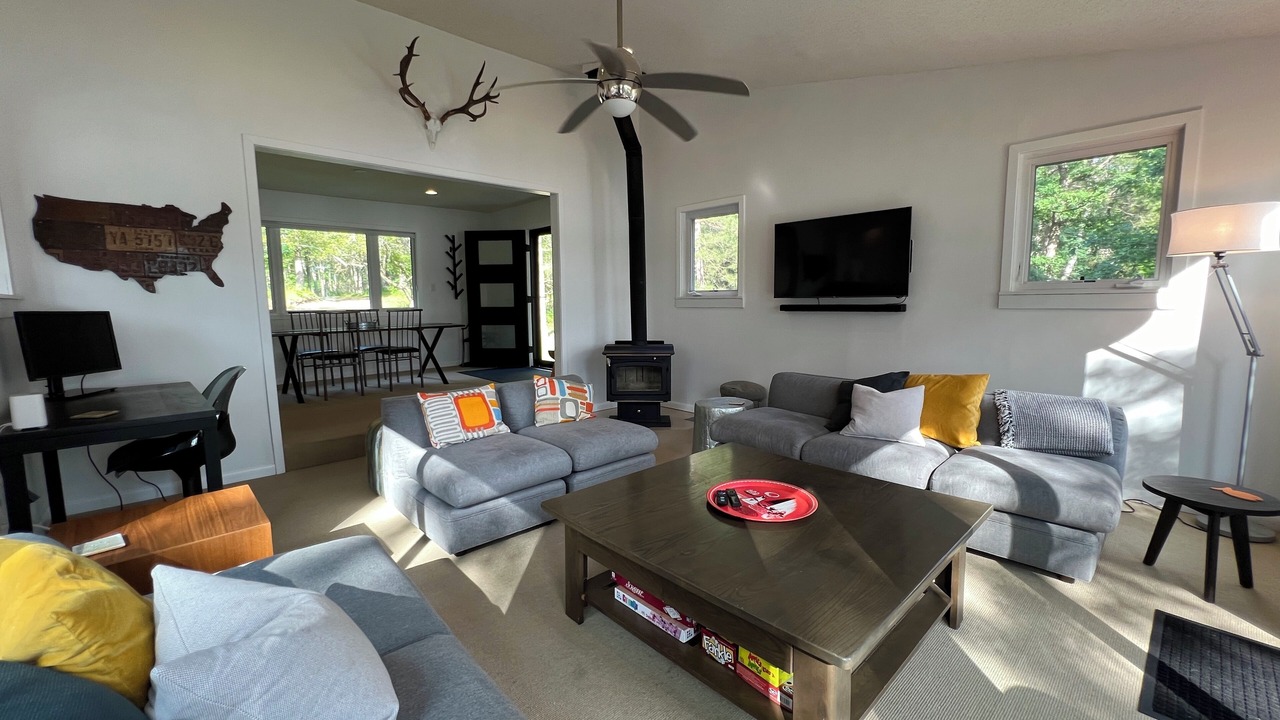 Photo of Livingroom in Spooner