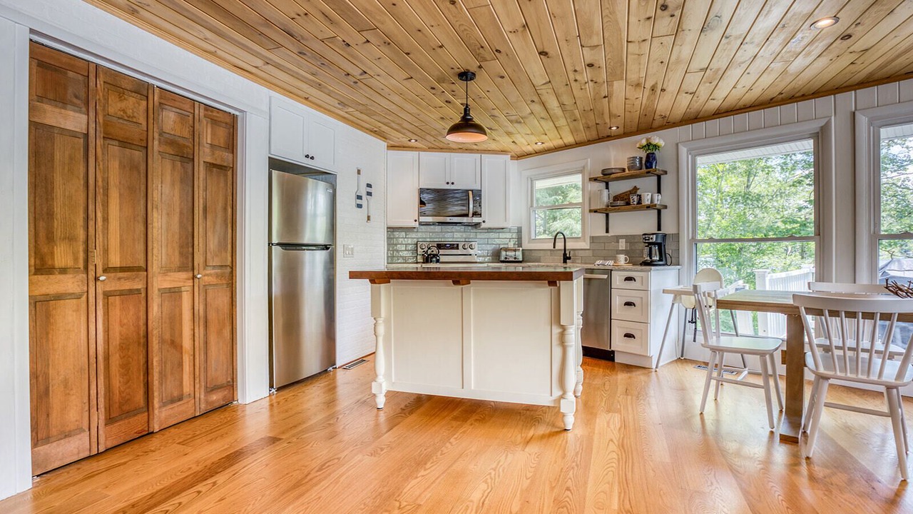 Photo of Kitchen in Sherwood Forest