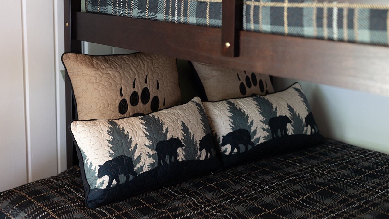 Photo of Bedroom in Sherwood Forest