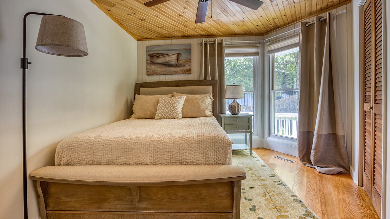 Photo of Bedroom in Sherwood Forest