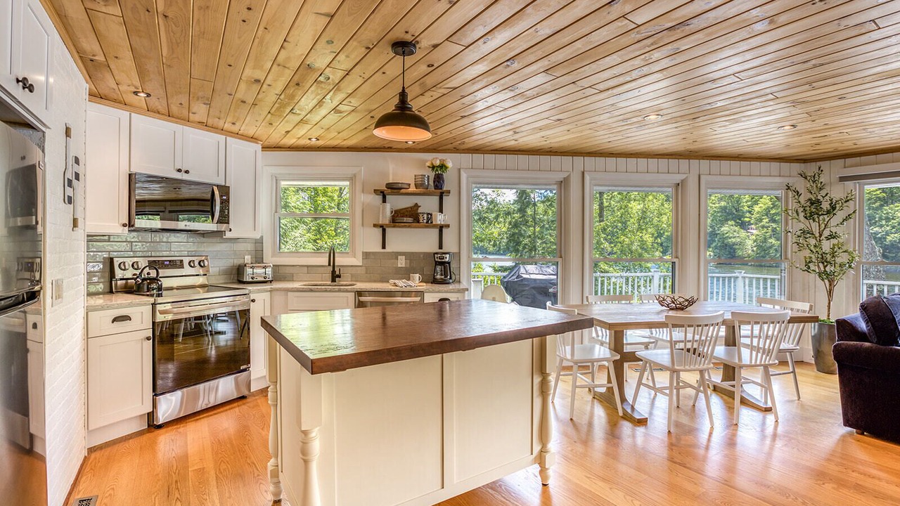 Photo of Kitchen in Sherwood Forest