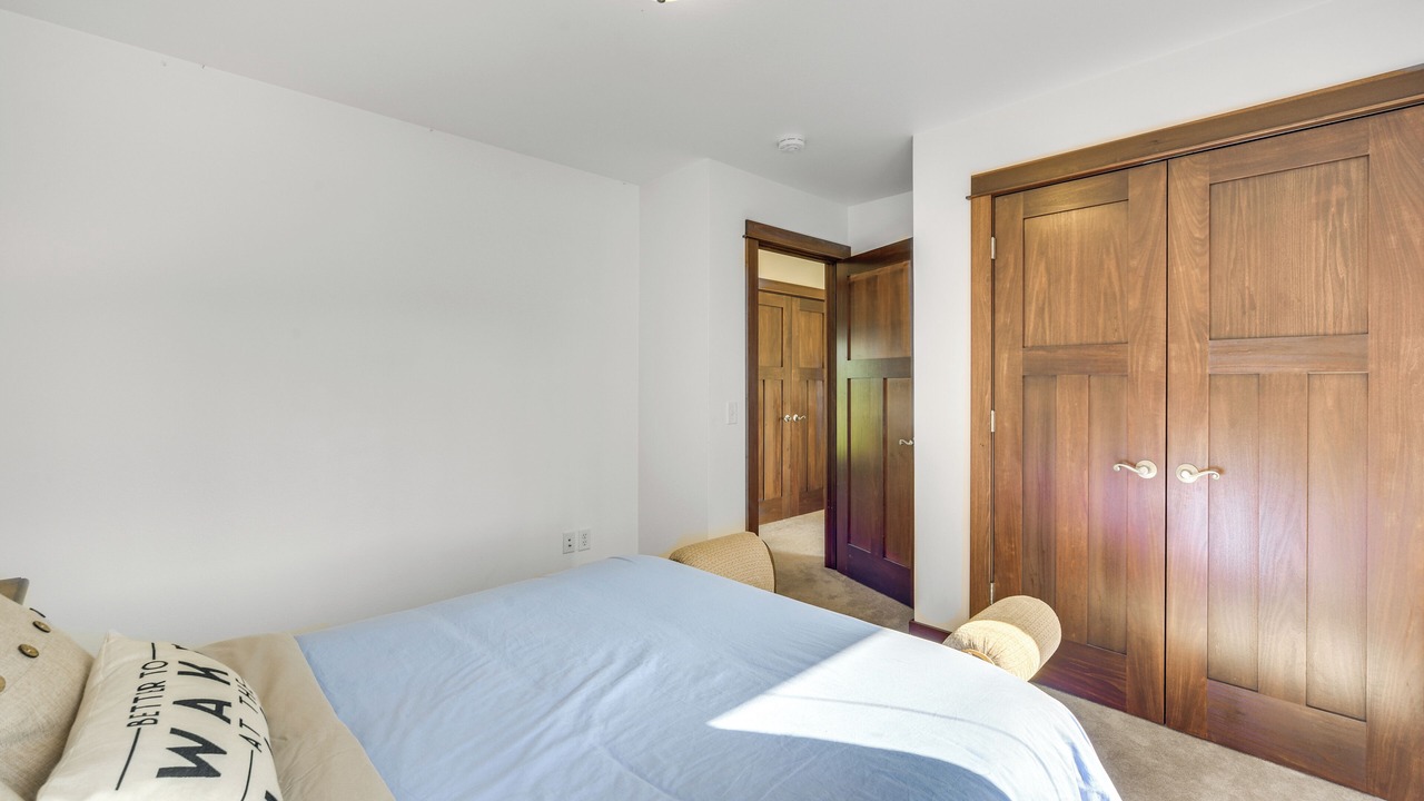 Photo of Bedroom in Holcombe