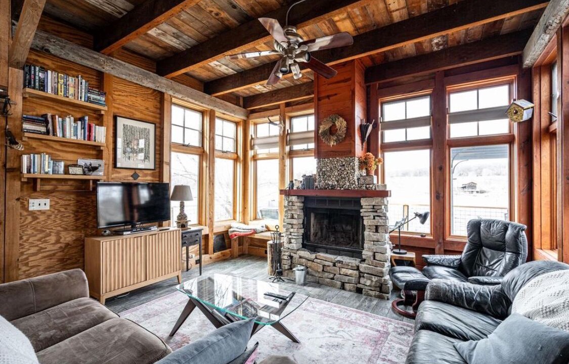 Photo of Livingroom in Cascade