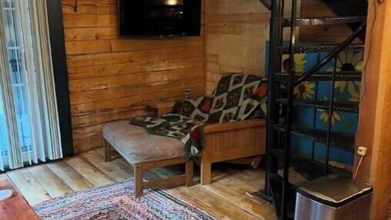 Photo of Livingroom in Regina