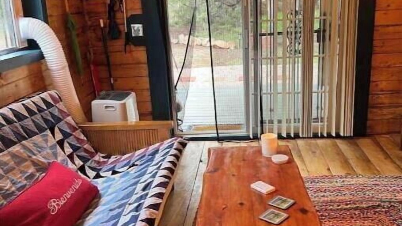 Photo of Livingroom in Regina