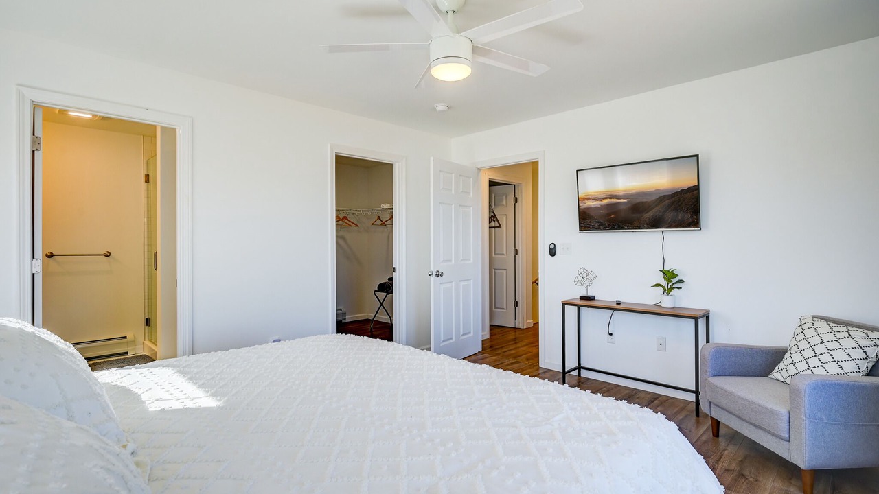 Photo of Bedroom in Center Conway