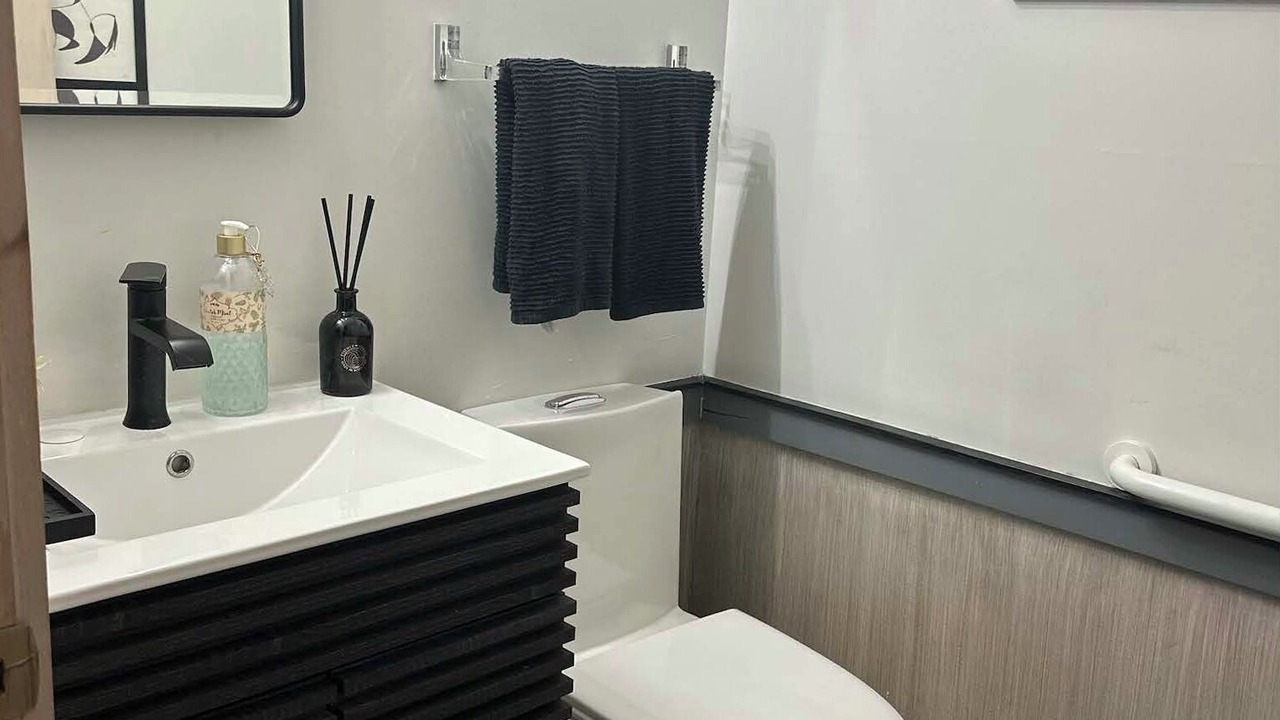 Photo of Bathroom in Sandisfield
