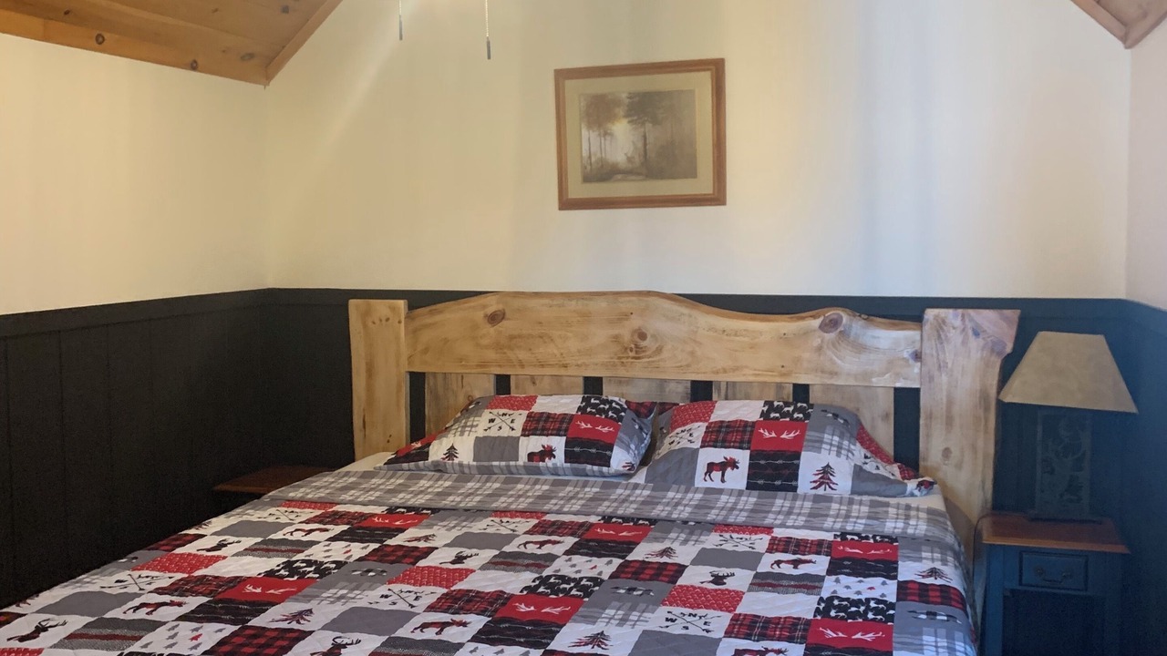 Photo of Bedroom in Inlet