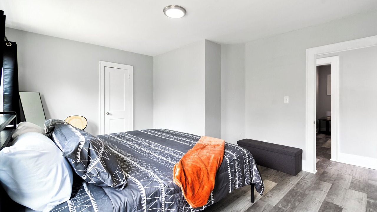 Photo of Bedroom in East Cleveland