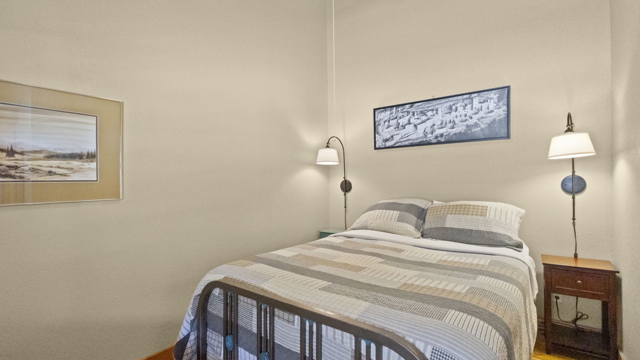 Photo of Bedroom in Red River