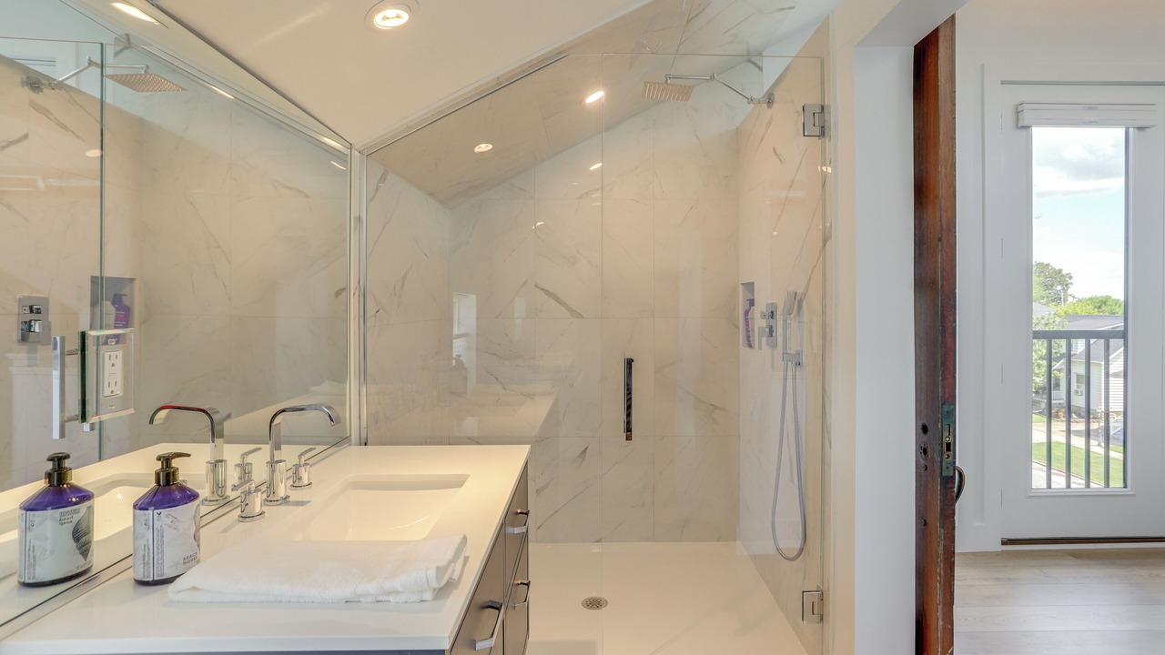 Photo of Bathroom in Port Clinton