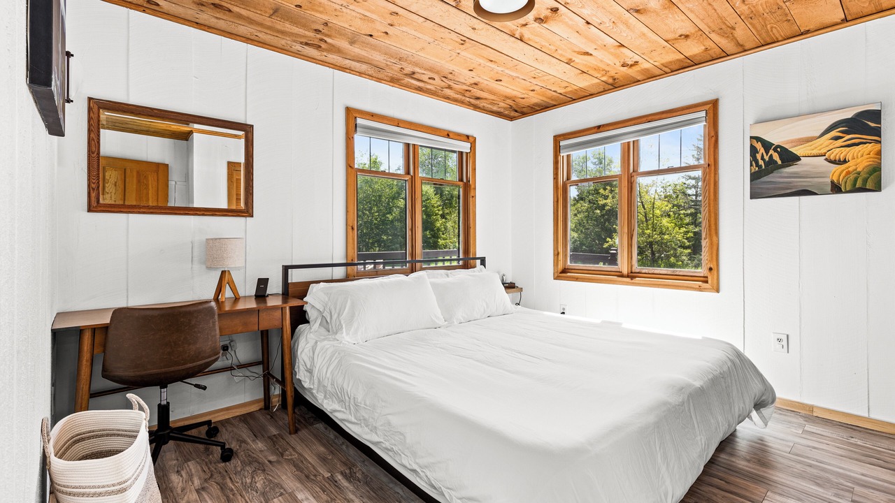 Photo of Bedroom in South Range