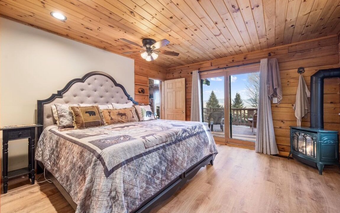 Photo of Bedroom in Indian Lake