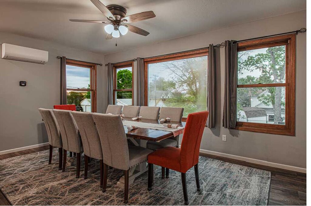 Photo of Livingroom in Lake City