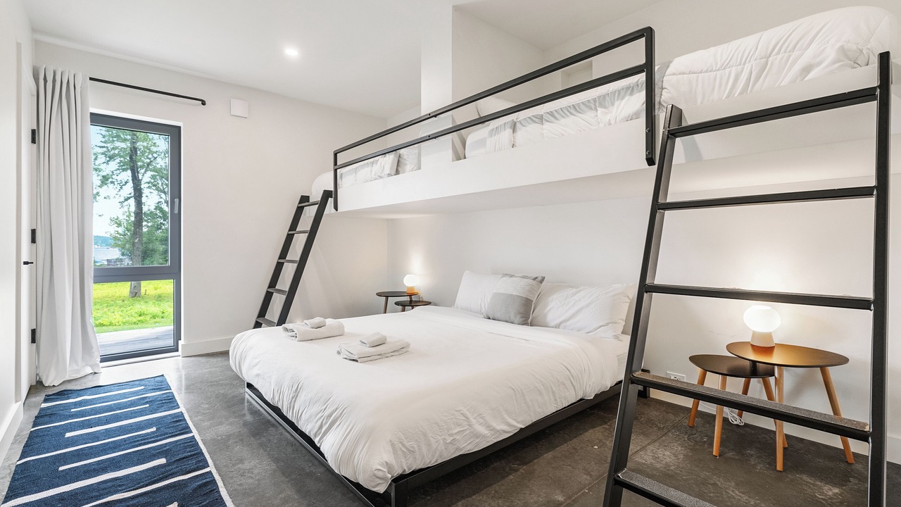 Photo of Bedroom in Castleton