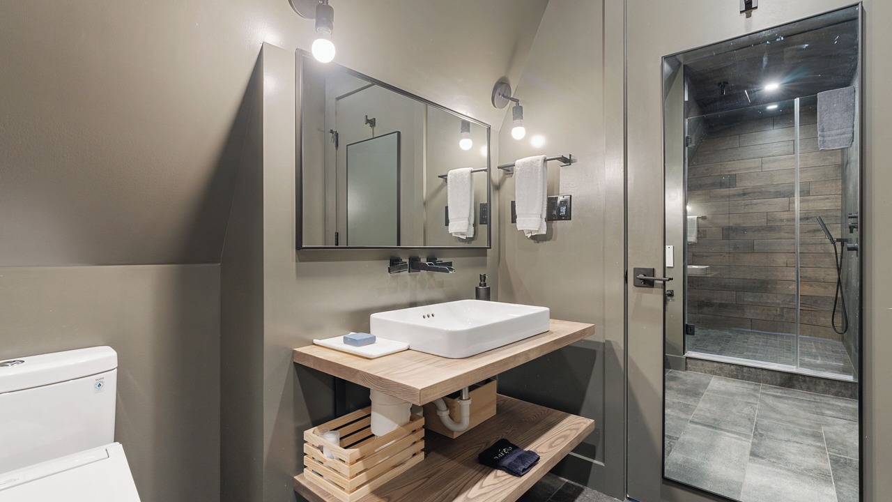 Photo of Bathroom in Castleton