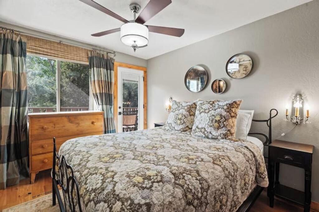 Photo of Bedroom in Historic Eastside