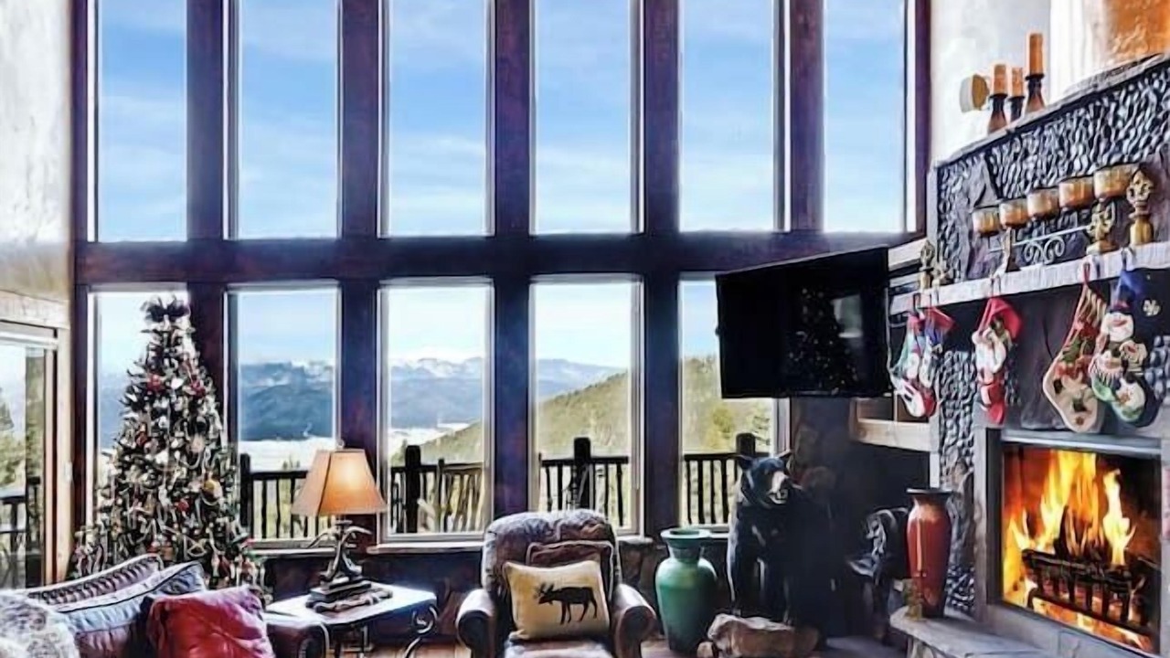Photo of Livingroom in Angel Fire