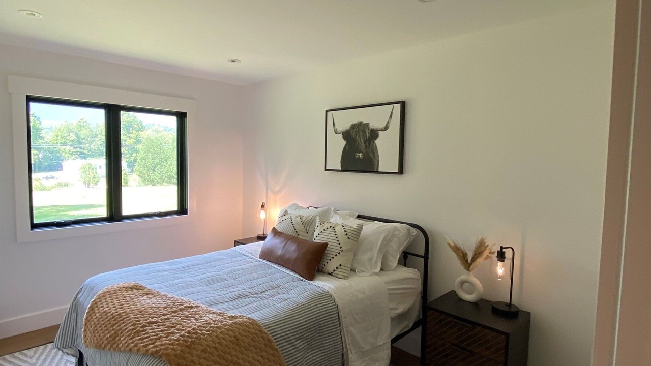 Photo of Bedroom in Manchester Center