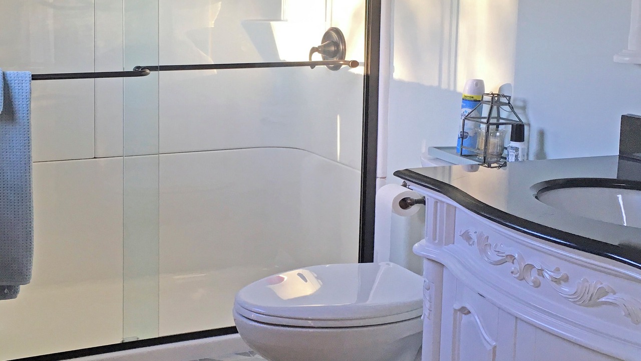 Photo of Bathroom in Hager City
