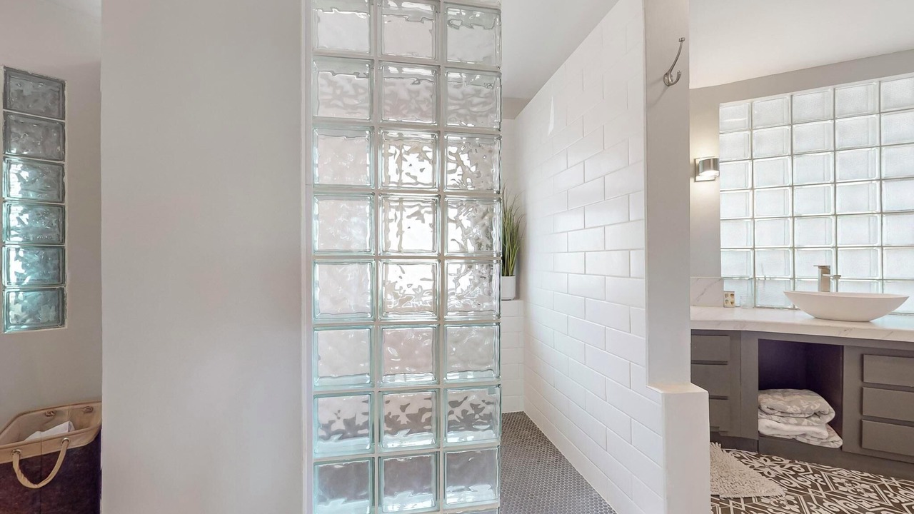 Photo of Bathroom in Los Alamos