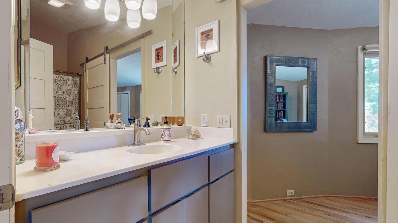 Photo of Bathroom in Los Alamos