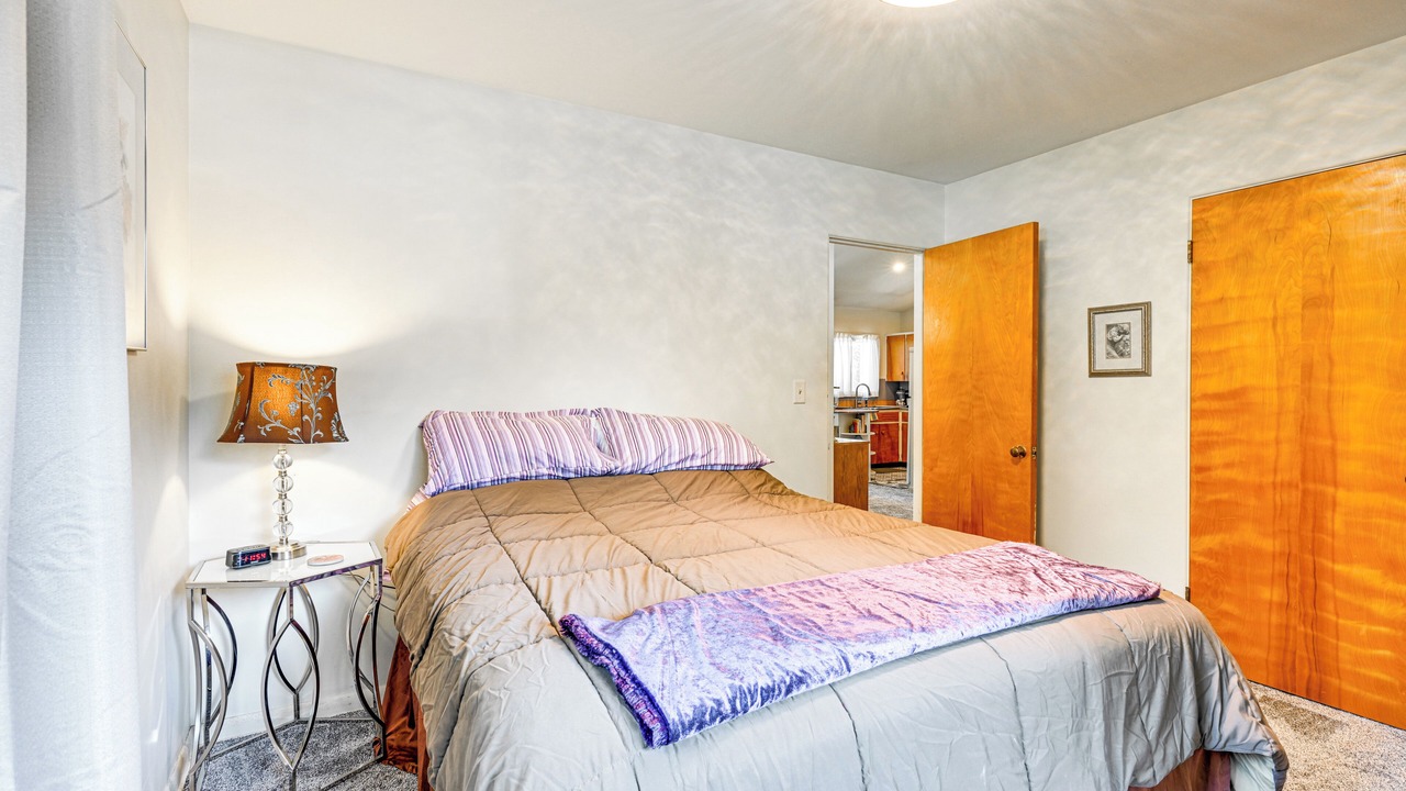 Photo of Bedroom in Lansing