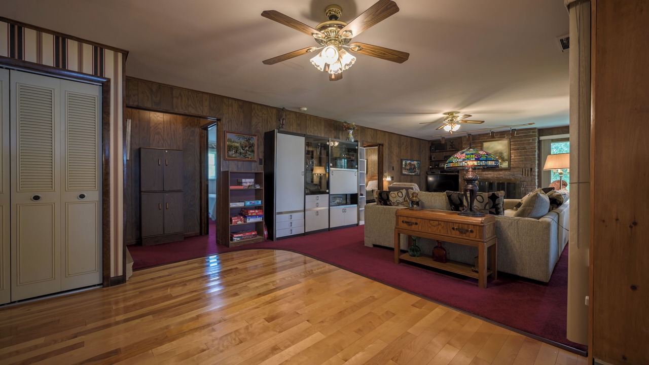 Photo of Livingroom in Merrill