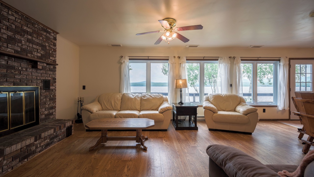 Photo of Livingroom in Ellenburg Center