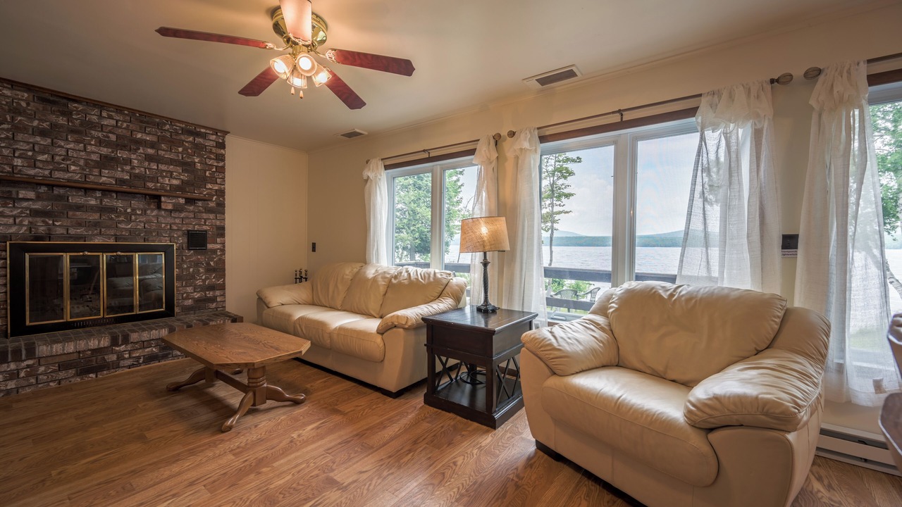 Photo of Livingroom in Ellenburg Center