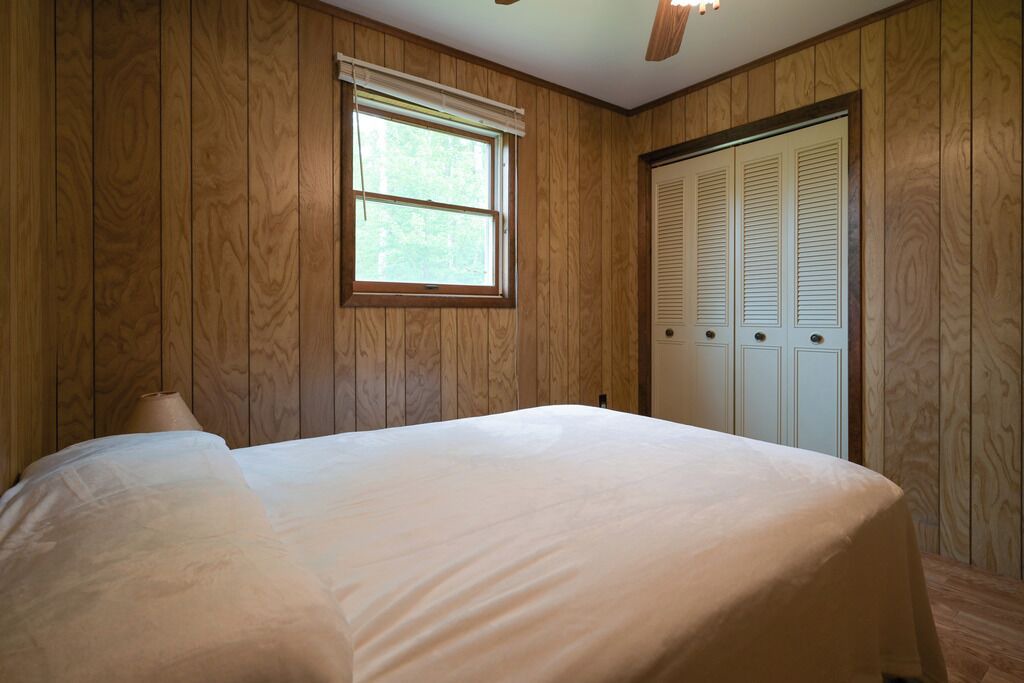 Photo of Bedroom in Ellenburg Center