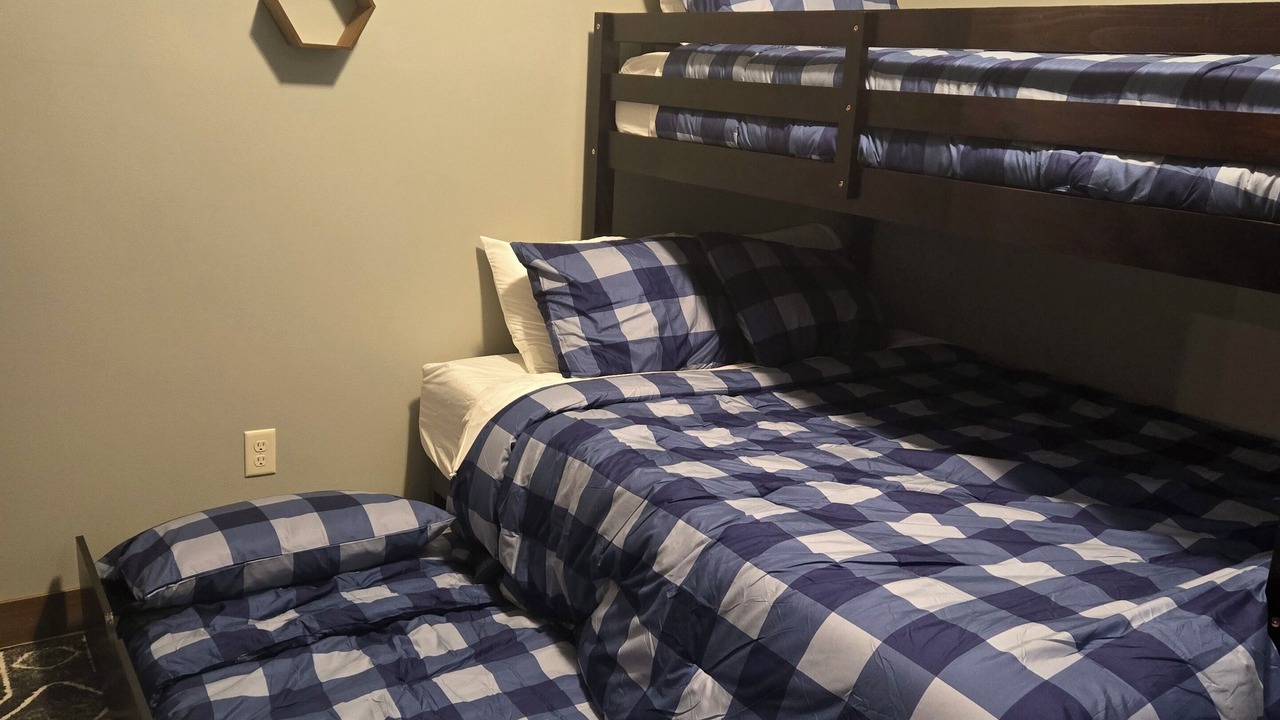 Photo of Bedroom in Holcombe
