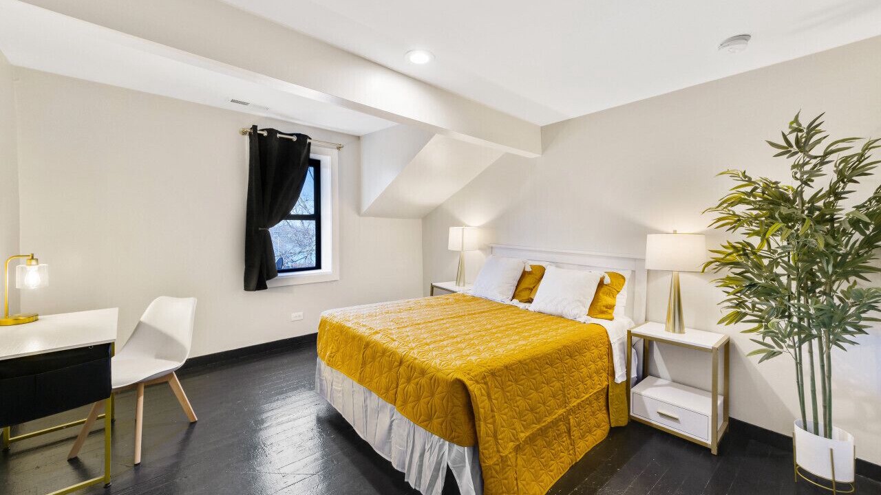 Photo of Bedroom in Fox Lake