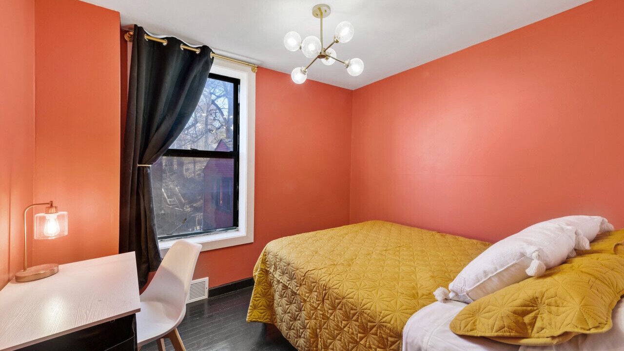 Photo of Bedroom in Fox Lake