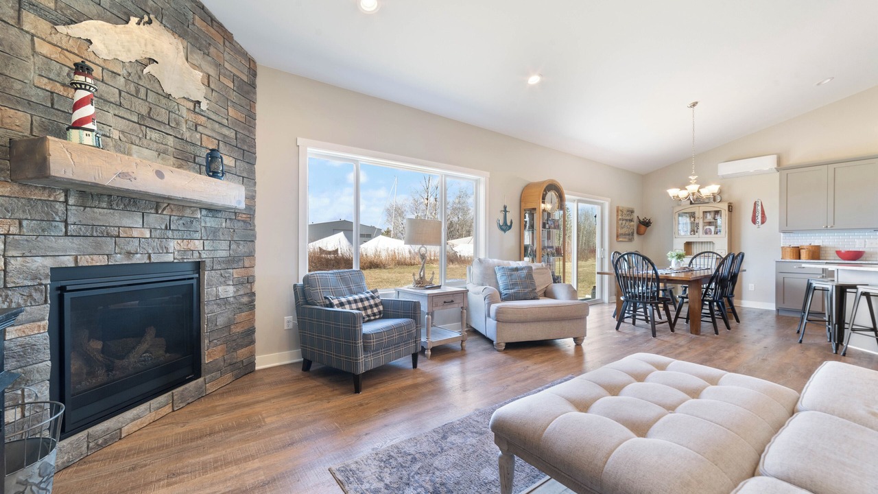 Photo of Livingroom in Superior