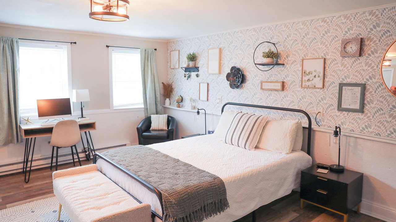 Photo of Bedroom in Broad Brook