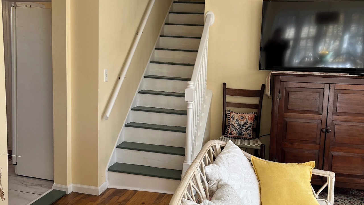 Photo of Livingroom in Hillsdale