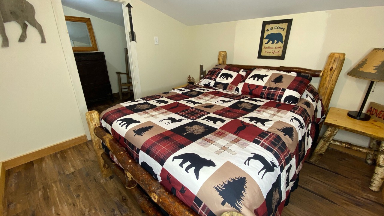 Photo of Bedroom in Indian Lake