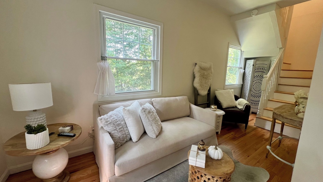 Photo of Livingroom in Brimfield