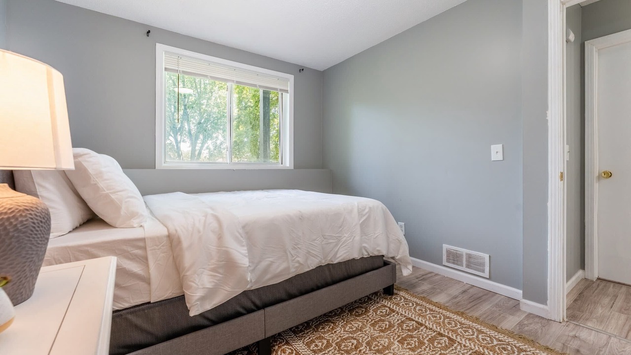 Photo of Bedroom in Columbia Heights