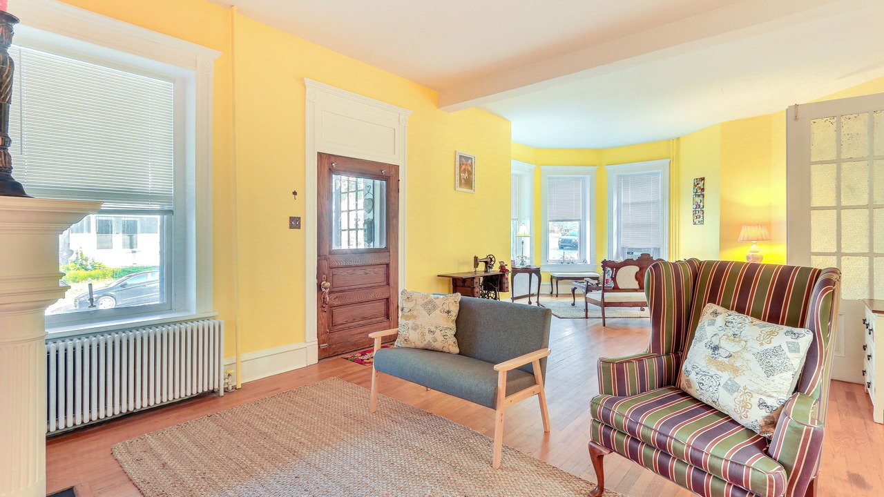 Photo of Livingroom in Hagerstown