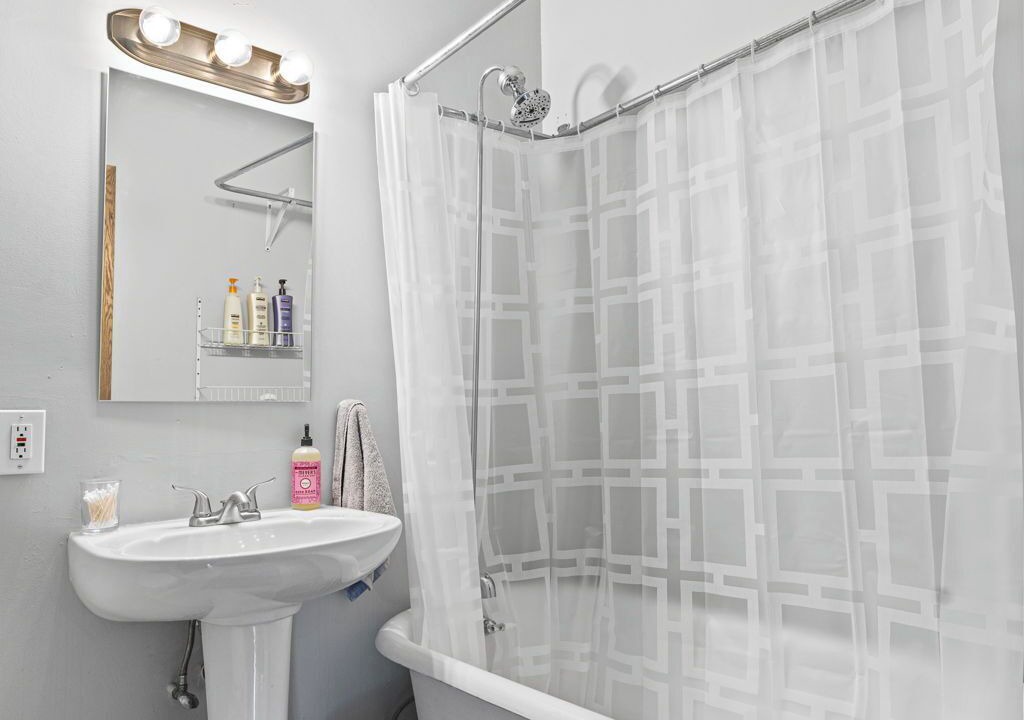 Photo of Bathroom in Corcoran
