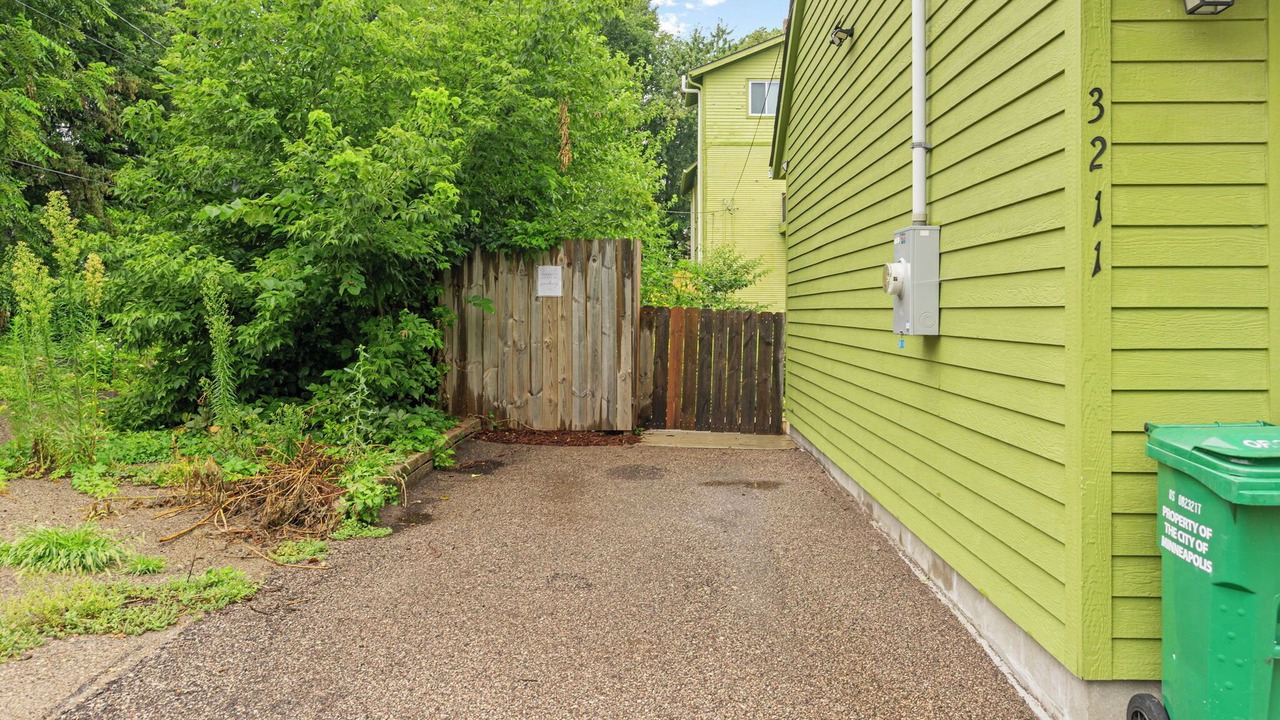 Photo of Outdoor in Corcoran