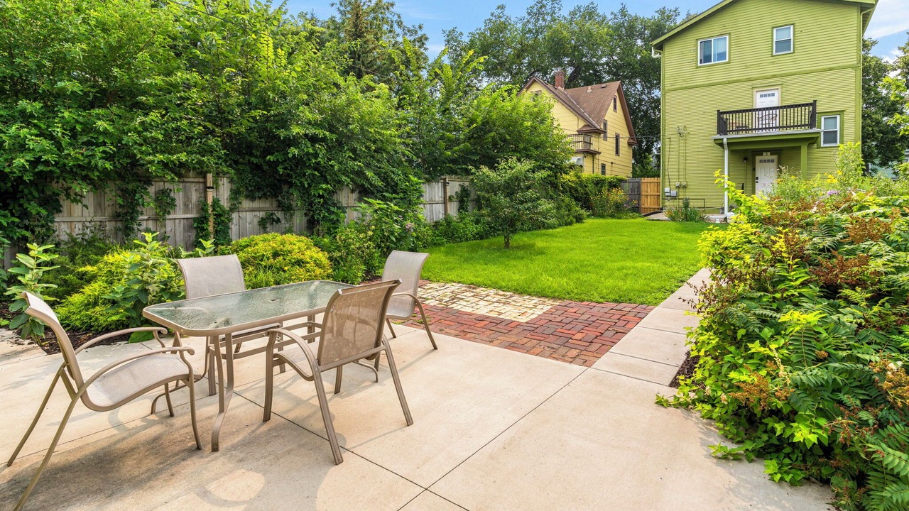 Photo of Outdoor in Corcoran