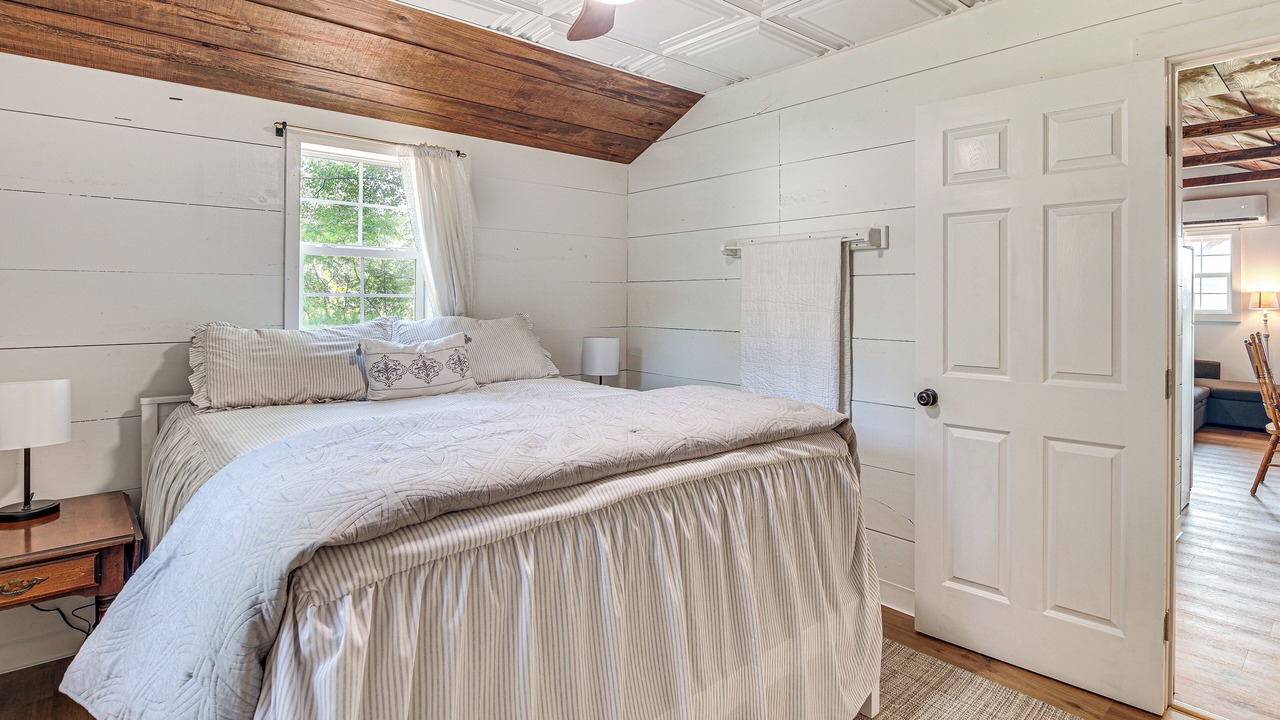 Photo of Bedroom in Isle La Motte