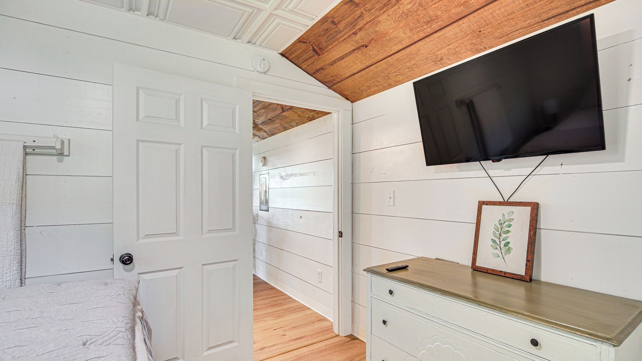 Photo of Bedroom in Isle La Motte