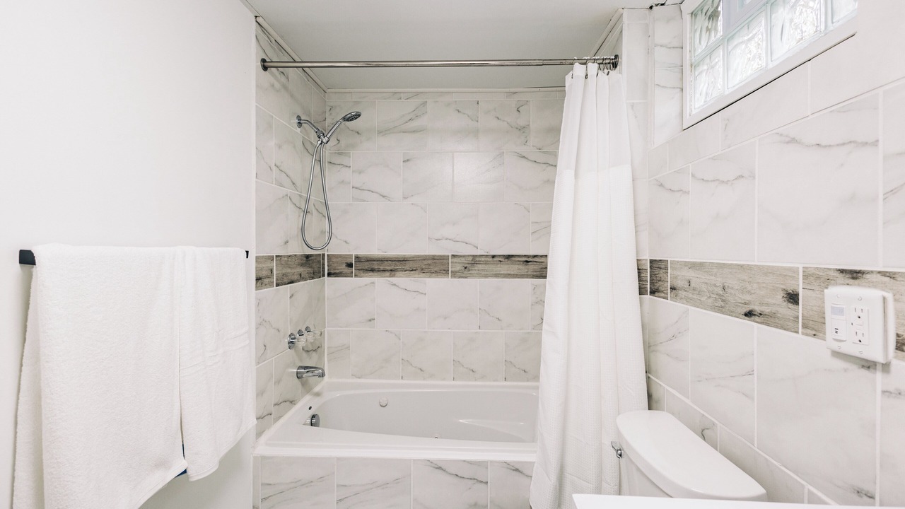 Photo of Bathroom in Payne - Phalen